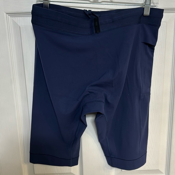 Nike Infinalon yoga compression M-XL navy blue, excellent condition 10” inseam - Picture 2 of 9